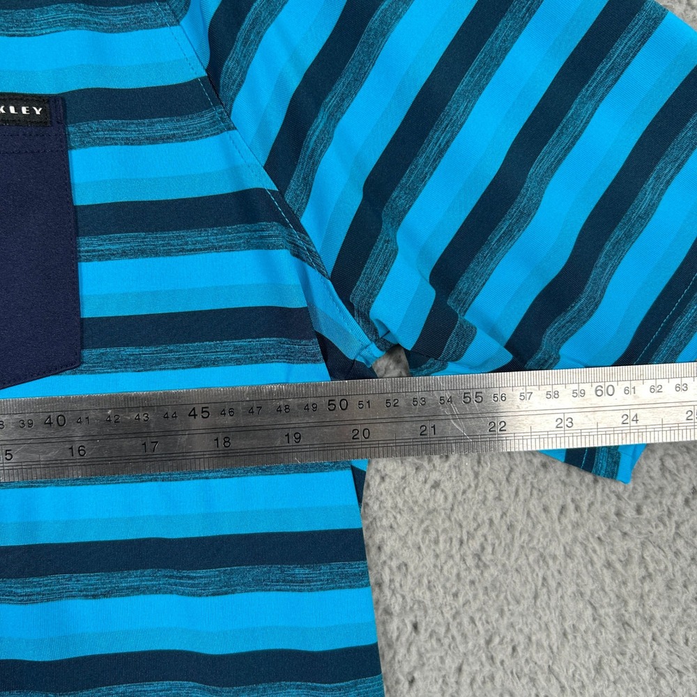 Oakley Hydroix Polo Shirt Men's Regular Fit Blue Black Stripe Pocket Golf Active - Picture 3 of 6